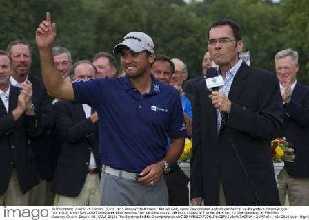 Aktuell Golf, Jason Day gewinnt Auftakt der FedExCup-Playoffs in Edison August 30, 2015: Jason Day (AUS) celebrates after winning The Barclays during the fourth round of The Barclays Fed Ex Championship at Plainfield Country Club in Edison, NJ. GOLF 2015: The Barclays Fed Ex Championship AUG 30 - ZUMAc04_