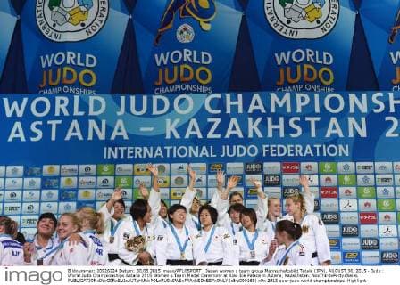 Japan women s team group Mannschaftsbild Totale (JPN), AUGUST 30, 2015 - Judo : World Judo Championships Astana 2015 Women s Team Medal Ceremony at Alau Ice Palace in Astana, Kazakhstan. NoxThirdxPartyxSales  (dlra009169)
