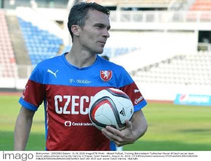 Aktuell Fußball, Training Nationalteam Tschechien Player of Czech soccer team David Lafata pictured during the training in Prague, Czech Republic, August 31, 2015. (CTKxPhoto KaterinaxSulova) CTKPhotoP201508310825301  suk7