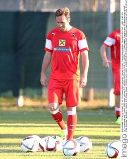 Aktuell Fußball, Training Nationalteam Österreich SOCCER - UEFA EURO EM Europameisterschaft Fussball 2016 quali, training AUT VIENNA,AUSTRIA,31.AUG.15 - SOCCER - UEFA European Championship EM Europameisterschaft 2016, European Qualifiers, training AUT. Image shows Christian Fuchs (AUT). GEPAxpictures xChristianxOrt