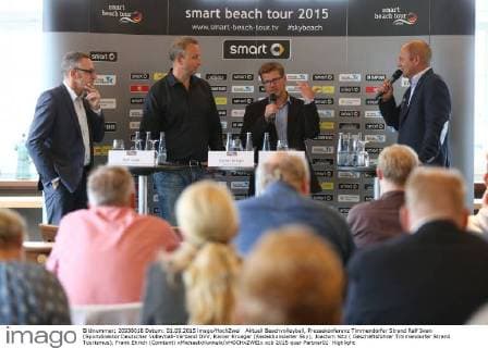 Aktuell Beachvolleyball, Pressekonferenz Timmendorfer Strand Ralf Iwan (Sportdirektor Deutscher Volleyball-Verband DVV, Rainer Krueger (Redaktionsleiter Sky), Joachim Nitz ( Geschäftsführer Timmendorfer Strand Tourismus), Frank Ehrich (Comtent) xMichaelxKunkelx xHOCHxZWEIx