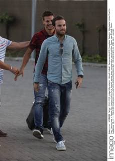 Aktuell Fußball, Zusammenkunft Nationalteam Spanien Manchester United ManU s Juan Mata arrives at Soccer City training facility for a Spanish soccer team concentration meeting in Las Rozas, near Madrid, Spain. September 01, 2015.  (20150901067)