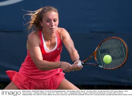 Annika Beck (GER) Tennis - US Open 2015 - Grand Slam ITF ATP Tennis Herren WTA Tennis Damen - Flushing Meadows - New York - New York - USA - 1 September 2015. Juergen Hasenkopf