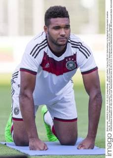 Aktuell Fußball, Training DFB U21 Nationalteam in Norderstedt Norderstedt Jonathan Tah (Nr. 3, Deutsche Nationalmannschaft) Training am 31.08.2015, Fussball, U21 U 21 Nationalmannschaft, 31.08.15 , Copyright: KOENIG Eibner-Pressefoto EP_FKG