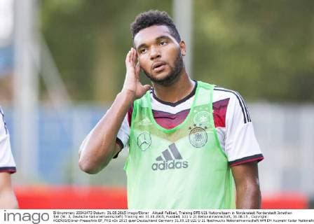 Aktuell Fußball, Training DFB U21 Nationalteam in Norderstedt Norderstedt Jonathan Tah (Nr. 3, Deutsche Nationalmannschaft) Training am 31.08.2015, Fussball, U21 U 21 Nationalmannschaft, 31.08.15 , Copyright: KOENIG Eibner-Pressefoto EP_FKG