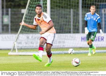 Aktuell Fußball, Training DFB U21 Nationalteam in Norderstedt Norderstedt Jonathan Tah (Nr. 3, Deutsche Nationalmannschaft) Training am 31.08.2015, Fussball, U21 U 21 Nationalmannschaft, 31.08.15 , Copyright: KOENIG Eibner-Pressefoto EP_FKG