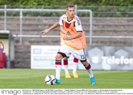 Aktuell Fußball, Training DFB U21 Nationalteam in Norderstedt Norderstedt Joshua Kimmich (Nr. 15, Deutsche Nationalmannschaft) Training am 31.08.2015, Fussball, U21 U 21 Nationalmannschaft, 31.08.15 , Copyright: KOENIG Eibner-Pressefoto EP_FKG