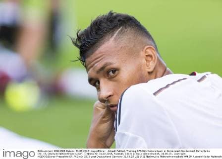 Aktuell Fußball, Training DFB U21 Nationalteam in Norderstedt Norderstedt Davie Selke (Nr. 19, Deutsche Nationalmannschaft) Training am 31.08.2015, Fussball, U21 U 21 Nationalmannschaft, 31.08.15 , Copyright: KOENIG Eibner-Pressefoto EP_FKG