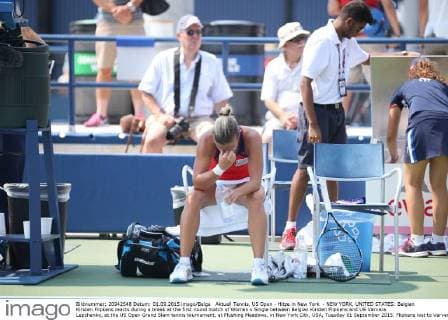 Aktuell Tennis, US Open - Hitze in New York - NEW YORK, UNITED STATES: Belgian Kirsten Flipkens reacts during a break at the first round match of Women s Single between Belgian Kirsten Flipkens and US Varvara Lepchenko, at the US Open Grand Slam tennis tournament, at Flushing Meadows, in New York City, USA, Tuesday 01 September 2015. Flipkens lost to Varvara Lipchenko 6-1, 6-1; SARAxBRITTANYxSOMERSET  x04691927x