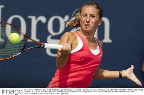 TENNIS - WTA Tennis Damen US Open 2015 NEW YORK CITY,NEW YORK,USA,01.SEP.15 - TENNIS - WTA World Tour, US Open 2015, Grand Slam, Flushing Meadows. Image shows Annika Beck (GER). GEPAxpictures xMatthiasxHauer