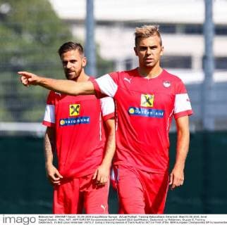 Aktuell Fußball, Training Nationalteam Österreich Wien 01.09.2015, Ernst Happel Stadion, Wien, AUT, UEFA EURO EM Europameisterschaft Fussball 2016 Qualifikation, Oesterreich vs Moldawien, Gruppe G, Training Oesterreich, im Bild Lukas Hinterseer (AUT) during a training session of Team Austria (AUT) in front of the UEFA European Championship EM Europameisterschaft Qualifier Match between Austria (AUT) and Moldova (MDA) at the Ernst Happel Stadion, Vienna, Austria on 2015 09 01. EX_PUC