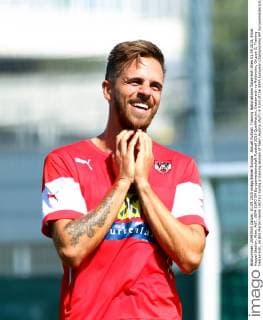Aktuell Fußball, Training Nationalteam Österreich Wien 01.09.2015, Ernst Happel Stadion, Wien, AUT, UEFA EURO EM Europameisterschaft Fussball 2016 Qualifikation, Oesterreich vs Moldawien, Gruppe G, Training Oesterreich, im Bild Martin Harnik (AUT) during a training session of Team Austria (AUT) in front of the UEFA European Championship EM Europameisterschaft Qualifier Match between Austria (AUT) and Moldova (MDA) at the Ernst Happel Stadion, Vienna, Austria on 2015 09 01. EX_PUC