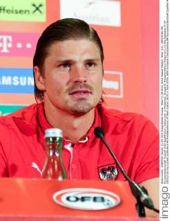 Wien 01.09.2015, Ernst Happel Stadion, Wien, AUT, UEFA EURO EM Europameisterschaft Fussball 2016 Qualifikation, Oesterreich vs Moldawien, Gruppe G, Pressekonferenz Oesterreich, im Bild Sebastian Pr?dl (AUT) during a press conference PK Pressekonferenz of Team Austria (AUT) in front of the UEFA European Championship EM Europameisterschaft Qualifier Match between Austria (AUT) and Moldova (MDA) at the Ernst Happel Stadion, Vienna, Austria on 2015 09 01. EX_PUC