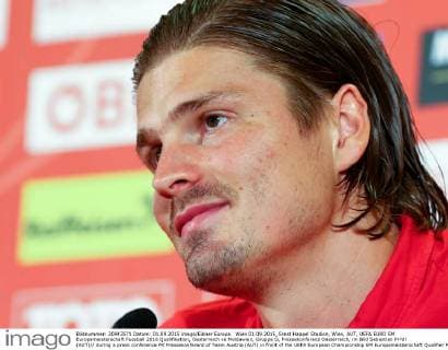 Wien 01.09.2015, Ernst Happel Stadion, Wien, AUT, UEFA EURO EM Europameisterschaft Fussball 2016 Qualifikation, Oesterreich vs Moldawien, Gruppe G, Pressekonferenz Oesterreich, im Bild Sebastian Pr?dl (AUT) during a press conference PK Pressekonferenz of Team Austria (AUT) in front of the UEFA European Championship EM Europameisterschaft Qualifier Match between Austria (AUT) and Moldova (MDA) at the Ernst Happel Stadion, Vienna, Austria on 2015 09 01. EX_PUC