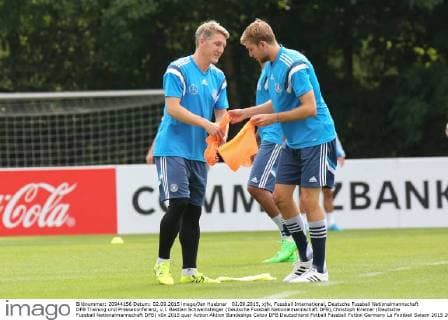 02.09.2015, xjfx, Fussball International, Deutsche Fussball Nationalmannschaft DFB Training und Pressekonferenz, v.l. Bastian Schweinsteiger (Deutsche Fussball Nationalmannschaft DFB),Christoph Kramer (Deutsche Fussball Nationalmannschaft DFB)