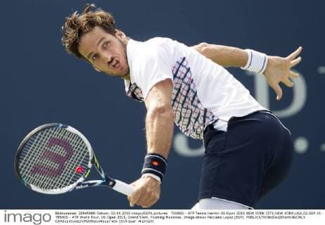 TENNIS - ATP Tennis Herren US Open 2015 NEW YORK CITY,NEW YORK,USA,02.SEP.15 - TENNIS - ATP World Tour, US Open 2015, Grand Slam, Flushing Meadows. Image shows Feliciano Lopez (ESP). GEPAxpictures xMatthiasxHauer