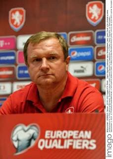 Czech Republic national team Nationalteam head coach Pavel Vrba attends a news conference prior to the opening European Qualifiers soccer match Czech Republic vs Kazakhstan, in Pilsen, Czech Republic, on Wednesday, September 2, 2015. (CTKxPhoto PavelxNemecek) CTKPhotoP201509020776001  nmc5