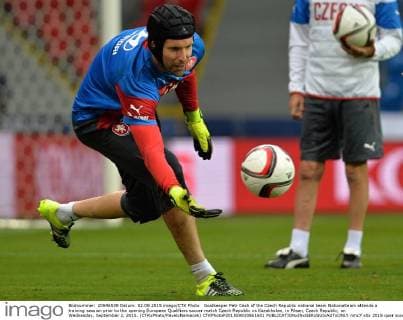Goalkeeper Petr Cech of the Czech Republic national team Nationalteam attends a training session prior to the opening European Qualifiers soccer match Czech Republic vs Kazakhstan, in Pilsen, Czech Republic, on Wednesday, September 2, 2015. (CTKxPhoto PavelxNemecek) CTKPhotoP201509020861601  nmc7