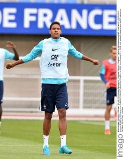 Raphael Varane - Fussball, Training Nationalmannschaft Frankreich - 02 09 2015 AnthonyBIBARD FEP Panoramic 