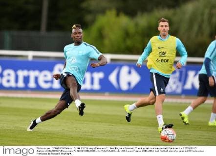 Paul Pogba - Fussball, Training Nationalmannschaft Frankreich - 02 09 2015 AnthonyBIBARD FEP Panoramic 
