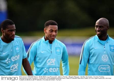 Anthony Martial - Eliaquim Mangala - Geoffrey Kondogbia - Fussball, Training Nationalmannschaft Frankreich - 02 09 2015 AnthonyBIBARD FEP Panoramic 
