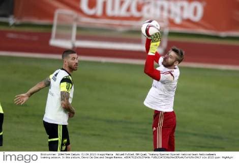 Aktuell Fußball, EM Quali, Training Spanien Spanish national team Nationalteam training session. In this picture, David De Gea and Sergio Ramos. xBEATRIZxGUZMANx 