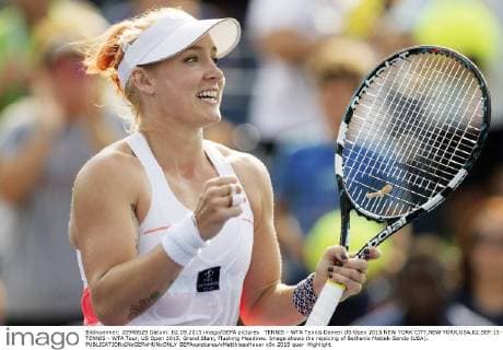 TENNIS - WTA Tennis Damen US Open 2015 NEW YORK CITY,NEW YORK,USA,02.SEP.15 - TENNIS - WTA Tour, US Open 2015, Grand Slam, Flushing Meadows. Image shows the rejoicing of Bethanie Mattek-Sands (USA). GEPAxpictures xMatthiasxHauer