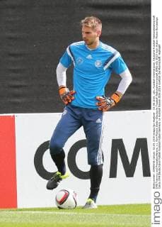 02.09.2015, xjfx, Fussball International, Deutsche Fussball Nationalmannschaft DFB Training und Pressekonferenz, v.l. Ron-Robert Zieler (Deutsche Fussball Nationalmannschaft DFB)
