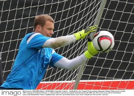 02.09.2015, xjfx, Fussball International, Deutsche Fussball Nationalmannschaft DFB Training und Pressekonferenz, v.l. Manuel Neuer (Deutsche Fussball Nationalmannschaft DFB)