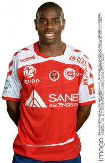 Aktuell Fußball, FRA, Stade Reims Porträttermin ONIANGUE Prince FOOTBALL : Presentation - Reims - Photo Officielle - 03 09 2015 Panoramic Panoramic 