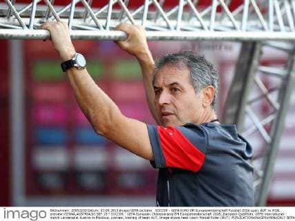 SOCCER - UEFA EURO EM Europameisterschaft Fussball 2016 quali, AUT vs MDA, preview VIENNA,AUSTRIA,03.SEP.15 - SOCCER - UEFA European Championship EM Europameisterschaft 2016, European Qualifiers, OEFB international match Länderspiel Austria vs Moldova, preview, training of team AUT. Image shows head coach Marcel Koller (AUT). GEPAxpictures xChristianxOrt