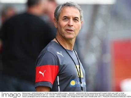 SOCCER - UEFA EURO EM Europameisterschaft Fussball 2016 quali, AUT vs MDA, preview VIENNA,AUSTRIA,03.SEP.15 - SOCCER - UEFA European Championship EM Europameisterschaft 2016, European Qualifiers, OEFB international match Länderspiel Austria vs Moldova, preview, training of team AUT. Image shows head coach Marcel Koller (AUT). GEPAxpictures xChristianxOrt