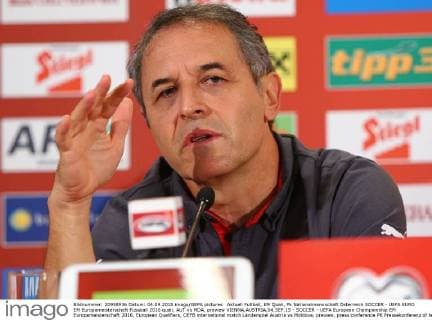 Aktuell Fußball, EM Quali, Pk Nationalmannschaft Österreich SOCCER - UEFA EURO EM Europameisterschaft Fussball 2016 quali, AUT vs MDA, preview VIENNA,AUSTRIA,04.SEP.15 - SOCCER - UEFA European Championship EM Europameisterschaft 2016, European Qualifiers, OEFB international match Länderspiel Austria vs Moldova, preview, press conference PK Pressekonferenz of team AUT. Image shows head coach Marcel Koller (AUT). GEPAxpictures xChristianxOrt