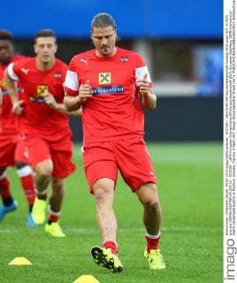 SOCCER - UEFA EURO EM Europameisterschaft Fussball 2016 quali, AUT vs MDA, preview VIENNA,AUSTRIA,04.SEP.15 - SOCCER - UEFA European Championship EM Europameisterschaft 2016, European Qualifiers, OEFB international match Länderspiel Austria vs Moldova, preview, training of team AUT. Image shows Sebastian Proedl (AUT). GEPAxpictures xChristianxOrt