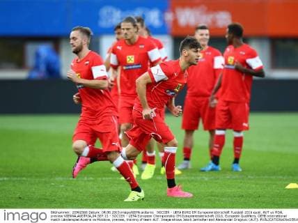 SOCCER - UEFA EURO EM Europameisterschaft Fussball 2016 quali, AUT vs MDA, preview VIENNA,AUSTRIA,04.SEP.15 - SOCCER - UEFA European Championship EM Europameisterschaft 2016, European Qualifiers, OEFB international match Länderspiel Austria vs Moldova, preview, training of team AUT. Image shows Jakob Jantscher and Aleksandar Dragovic (AUT). GEPAxpictures xChristianxOrt