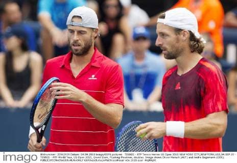 TENNIS - ATP Tennis Herren US Open 2015 NEW YORK CITY,NEW YORK,USA,04.SEP.15 - TENNIS - ATP World Tour, US Open 2015, Grand Slam, Flushing Meadows, doubles. Image shows Oliver Marach (AUT) and Andre Begemann (GER). GEPAxpictures xMatthiasxHauer