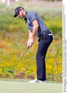 September 4, 2015; Norton, MA, USA; Dustin Johnson putts at the third hole during the first round of the Deutsche Bank Championship at TPC Boston. PGA Golf Herren 2015: Deutsche Bank Championship SEP 04 - ZUMAc04_