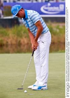 September 4, 2015; Norton, MA, USA; Rickie Fowler lines up a putt at the 16th hole during the first round of the Deutsche Bank Championship at TPC Boston. PGA Golf Herren 2015: Deutsche Bank Championship SEP 04 - ZUMAc04_