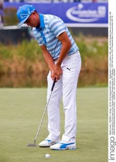 September 4, 2015; Norton, MA, USA; Rickie Fowler lines up a putt at the 16th hole during the first round of the Deutsche Bank Championship at TPC Boston. PGA Golf Herren 2015: Deutsche Bank Championship SEP 04 - ZUMAc04_