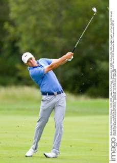 September 4, 2015; Norton, MA, USA; Jordan Spieth hits from the 10th fairway during the first round of the Deutsche Bank Championship at TPC Boston. PGA Golf Herren 2015: Deutsche Bank Championship SEP 04 - ZUMAc04_