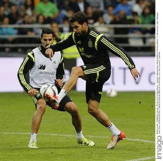 Spanish national team Nationalteam training session. In this picture, Cesc Fabregas and Vitolo. xPABLOGARCIAx 