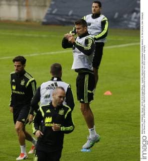 Spanish national team Nationalteam training session. In this picture, Cesc Fabregas and Gerard Pique. xPABLOGARCIAx 