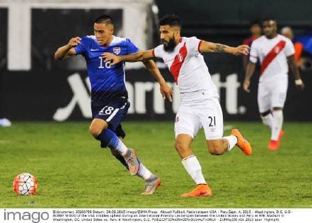 Aktuell Fußball, Nationalteam USA - Peru Sept. 4, 2015 - Washington, D.C, U.S - BOBBY WOOD of the USA dribbles upfield during an International Friendly Länderspiel between the United States and Peru at RFK Stadium in Washington, DC. United Sates vs. Peru in Washington, D.C. - ZUMAg196
