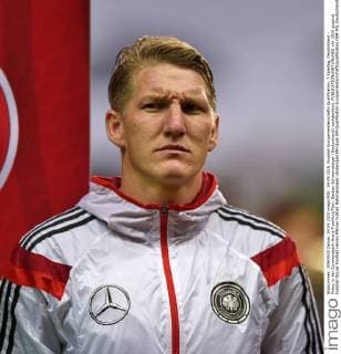 04.09.2015, Fussball Europameisterschafts-Qualifikation, 7.Spieltag, Deutschland - Polen, in der Commerzbank-Arena Frankfurt Main. Bastian Schweinsteiger (Deutschland) nachdenklich. 