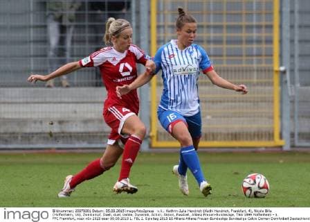 v.li.: Kathrin-Julia Hendrich (Kathi Hendrich, Frankfurt, 4), Nicole Billa (Hoffenheim, 16), Zweikampf, Duell, duel, tackle, Dynamik, Action, Aktion, Fussball, Allianz Frauen-Bundesliga, TSG 1899 Hoffenheim - 1. FFC Frankfurt, xozx