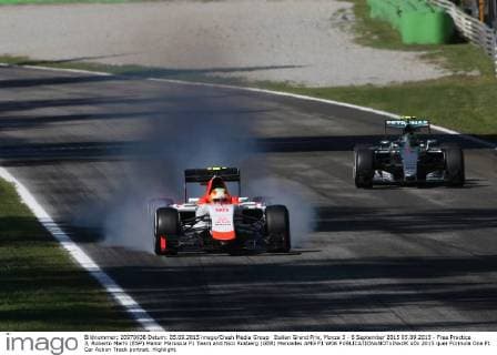 Italian Grand Prix, Monza 3 - 6 September 2015 05.09.2015 - Free Practice 3, Roberto Merhi (ESP) Manor Marussia F1 Team and Nico Rosberg (GER) Mercedes AMG F1 W06 