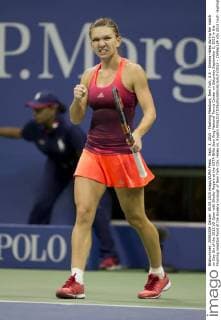 Sept. 5, 2015 - Flushing Meadows, New York, U.S - Simona Halep during her match on Day Six of the 2015 US Open with Shelby Rogers at the USTA Billie Jean King National Tennis Center on Saturday September 5, 2015 in the Flushing neighborhood of the Queens borough of New York City. Halep vs. Rogers - ZUMAp124