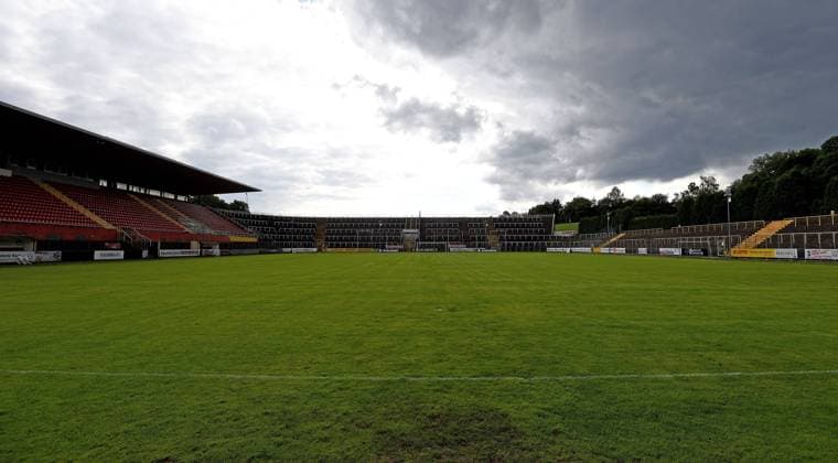 Fußball, Stadiongeschichte Borussia Neunkirchen 04.09.2015, xfux, Fussball Testspiel, Borussia Neunkirchen , emspor v.l. Ansicht, Uebersicht Ellenfeldstadion Borussia Neunkirchen