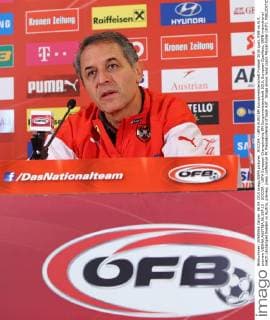 SOCCER - UEFA EURO EM Europameisterschaft Fussball 2016 quali, SWE vs AUT, preview VIENNA,AUSTRIA,06.SEP.15 - SOCCER - UEFA European Championship EM Europameisterschaft 2016, European Qualifiers, OEFB international match Länderspiel Sweden vs Austria, preview, press conference PK Pressekonferenz of team AUT. Image shows head coach Marcel Koller (AUT). GEPAxpictures xChristianxOrt