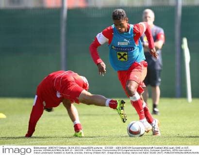 SOCCER - UEFA EURO EM Europameisterschaft Fussball 2016 quali, SWE vs AUT, preview VIENNA,AUSTRIA,06.SEP.15 - SOCCER - UEFA European Championship EM Europameisterschaft 2016, European Qualifiers, OEFB international match Länderspiel Sweden vs Austria, preview, training of team AUT. Image shows Gyoergy Garics and Rubin Okotie (AUT). GEPAxpictures xChristianxOrt